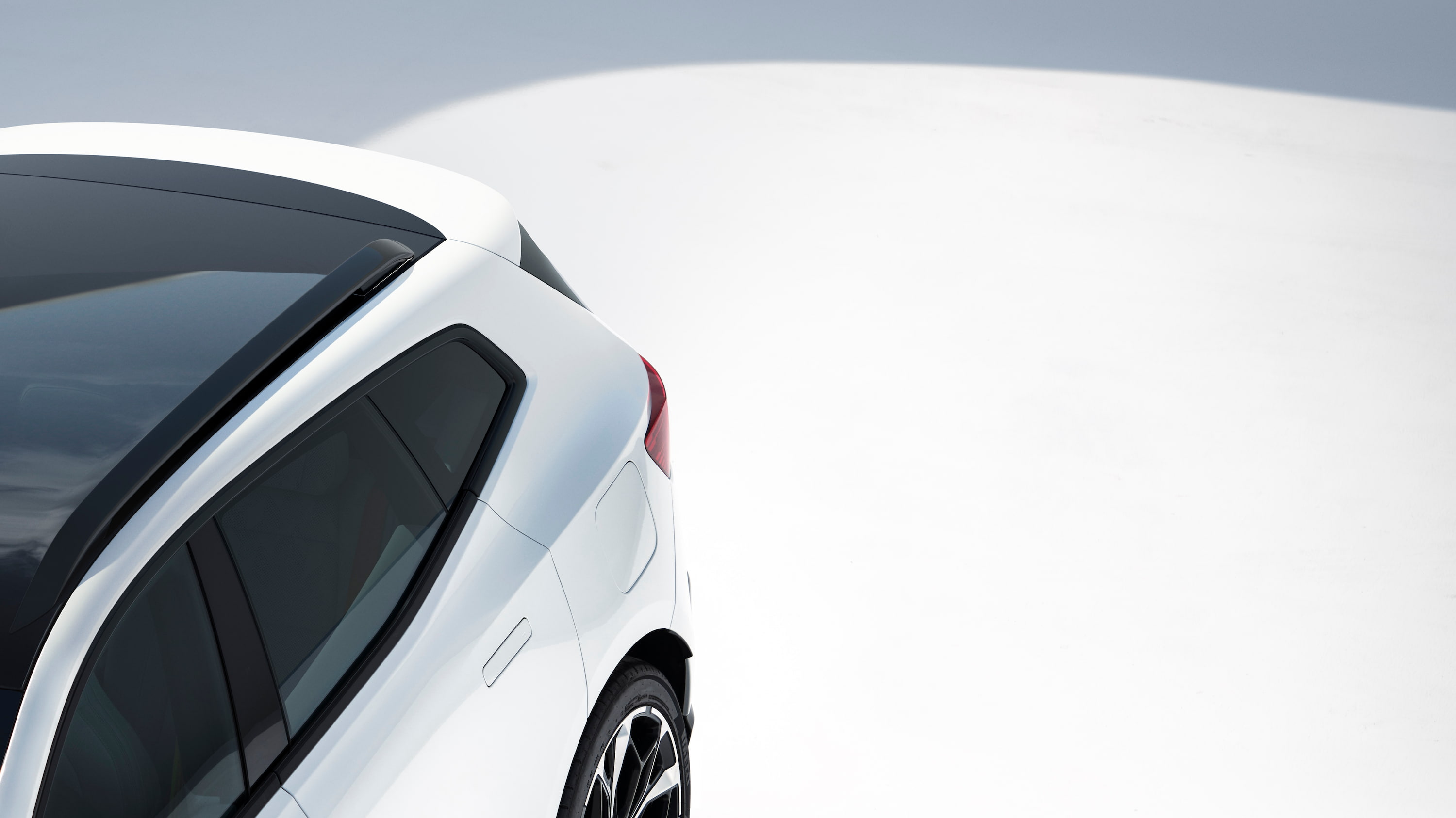 Teaserbeeld van de nieuwe Polestar 4 SUV